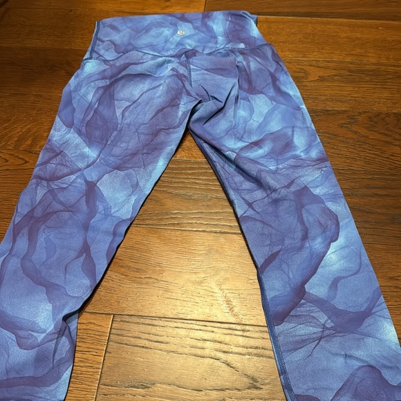Lululemon. Align, blue design leggings. EUC. - Picture 3 of 3